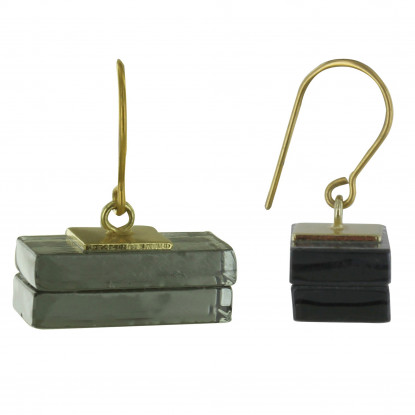 Boucles d'Oreilles Rectangle en Laiton et Feuilleté en Verre Noir