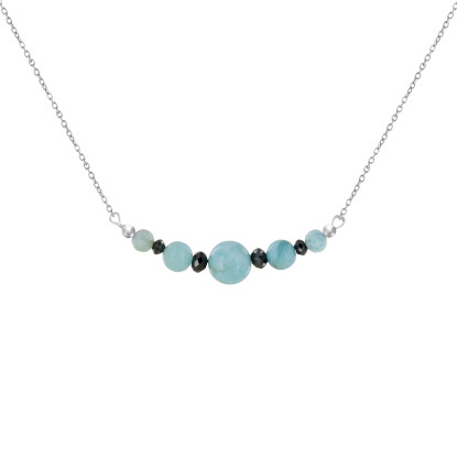Collier Chaine Argent Rhodié Cinq Perles de Larimar et Quatre Diamants Noirs Facettées