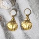 Boucles d'Oreilles Laiton Doré Rond Coloré et Coquille Saint Jacques