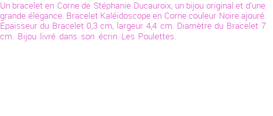 Drôle de créations de Bijoux Fantaisie, c'est un design inattendu que nous réservait Stephanie Ducauroix. Créé avec passion, ces Bijoux Fantaisie en Corne sauront combler chaque Femme amateur de bijoux et accessoires originaux. Il en reste 1 exemplaire, commandez rapidement. Le bijou vous sera expédié directement du site www.lespoulettes-bijoux.fr, dans son écrin bleu turquoise original.