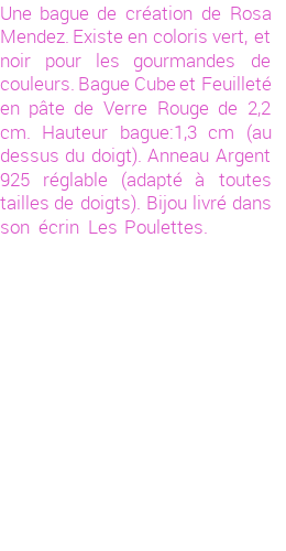 Drôle de créations de Bijoux Fantaisie, c'est un design inattendu que nous réservait Rosa Mendez. Créé avec passion, ces Bijoux Fantaisie en Verre sauront combler chaque Femme amateur de bijoux et accessoires originaux. Il en reste 1 exemplaire, commandez rapidement. Le bijou vous sera expédié directement du site www.lespoulettes-bijoux.fr, dans son écrin bleu turquoise original.