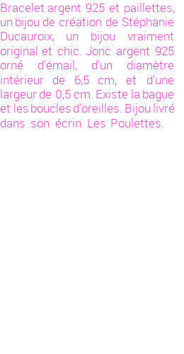 Drôle de créations de Bijoux Fantaisie, c'est un design inattendu que nous réservait Stephanie Ducauroix. Créé avec passion, ces Bijoux Fantaisie en Argent sauront combler chaque Femme amateur de bijoux et accessoires originaux. Il en reste 6 exemplaires, commandez rapidement. Le bijou vous sera expédié directement du site www.lespoulettes-bijoux.fr, dans son écrin bleu turquoise original.