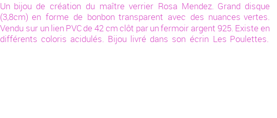 Drôle de créations de Bijoux Fantaisie, c'est un design inattendu que nous réservait Rosa Mendez. Créé avec passion, ces Bijoux Fantaisie en Verre sauront combler chaque Femme amateur de bijoux et accessoires originaux. Il en reste 2 exemplaires, commandez rapidement. Le bijou vous sera expédié directement du site www.lespoulettes-bijoux.fr, dans son écrin bleu turquoise original.